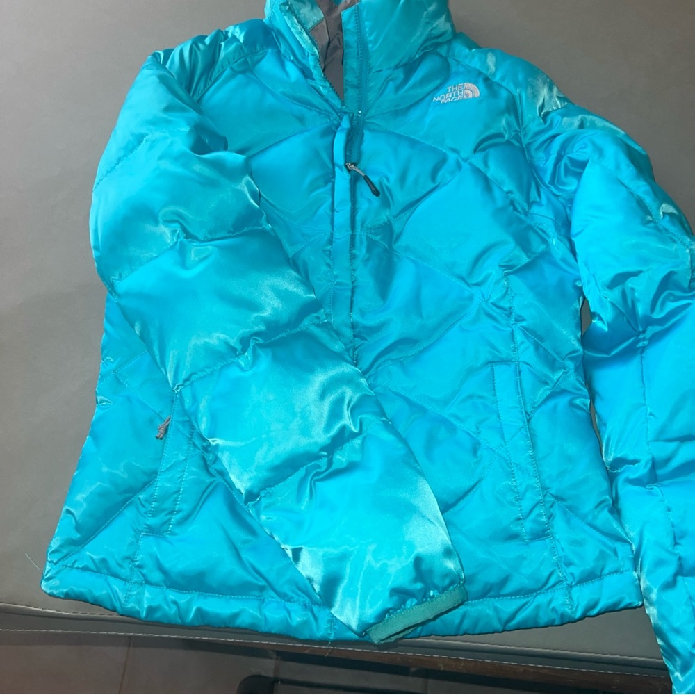 Beautiful turquoise jacket North face woman’s size small-pristine  shape